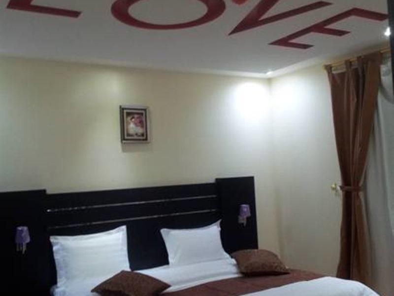 Talin Star Suites Рияд Екстериор снимка