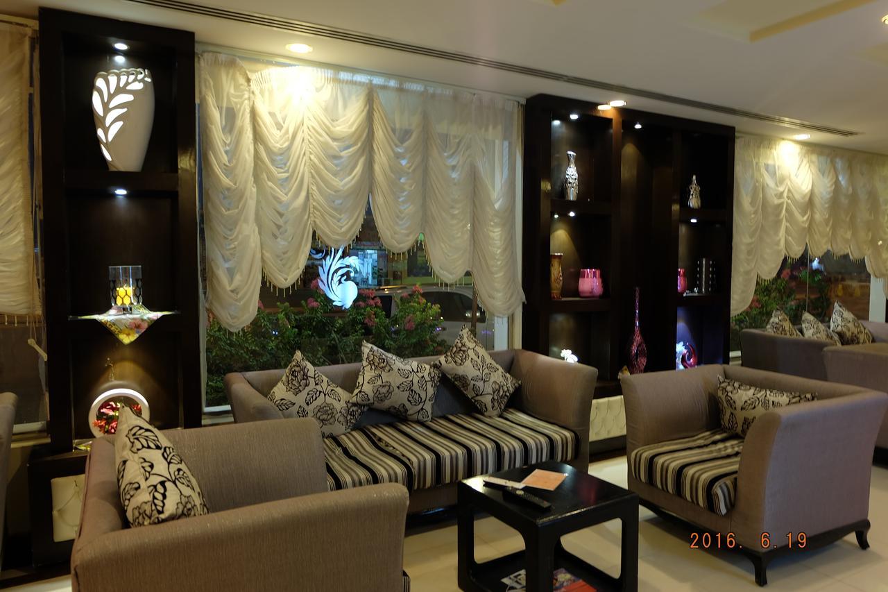 Talin Star Suites Рияд Екстериор снимка