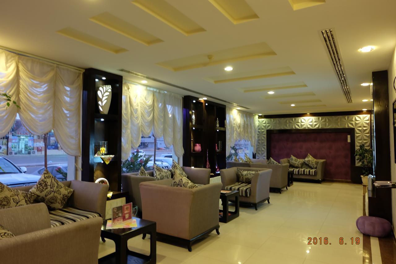 Talin Star Suites Рияд Екстериор снимка
