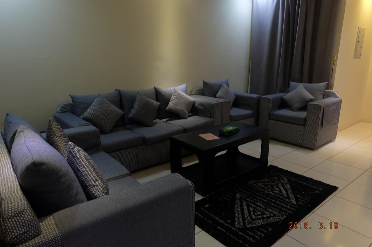 Talin Star Suites Рияд Екстериор снимка