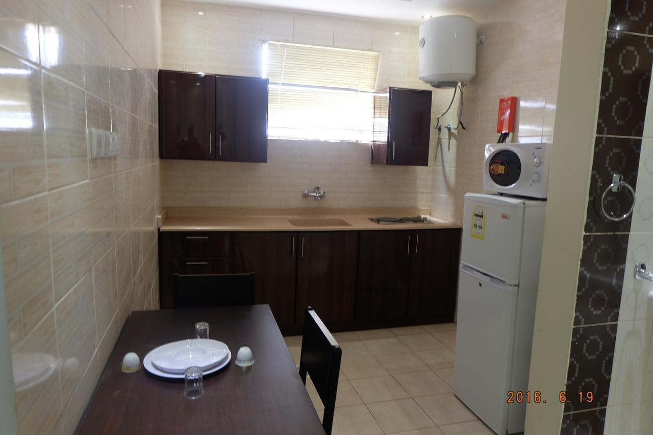 Talin Star Suites Рияд Екстериор снимка