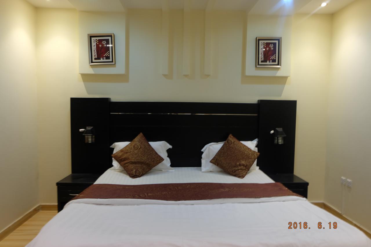 Talin Star Suites Рияд Екстериор снимка